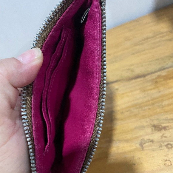 Coach card purse. Mini size. Used. Condition 6:10 - Picture 4 of 6